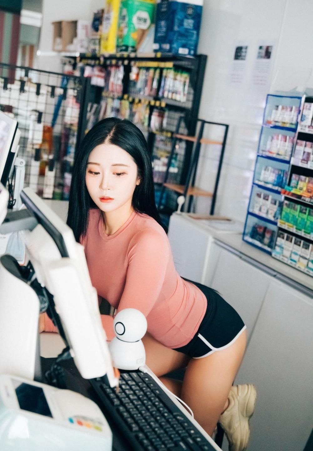 AV97����������ˮ�д�