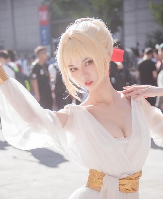 ����Ů��asia fox